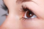 ¿A qué edad se debe comenzar a aplicar el contorno de ojos?
